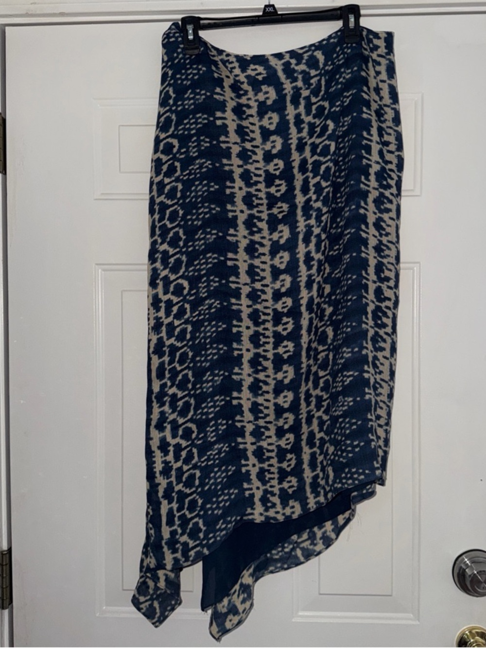 Lauren Ralph Lauren Navy and Cream Printed Maxi Skirt. Silk/Linen blend. Sz 16 - Picture 3 of 3